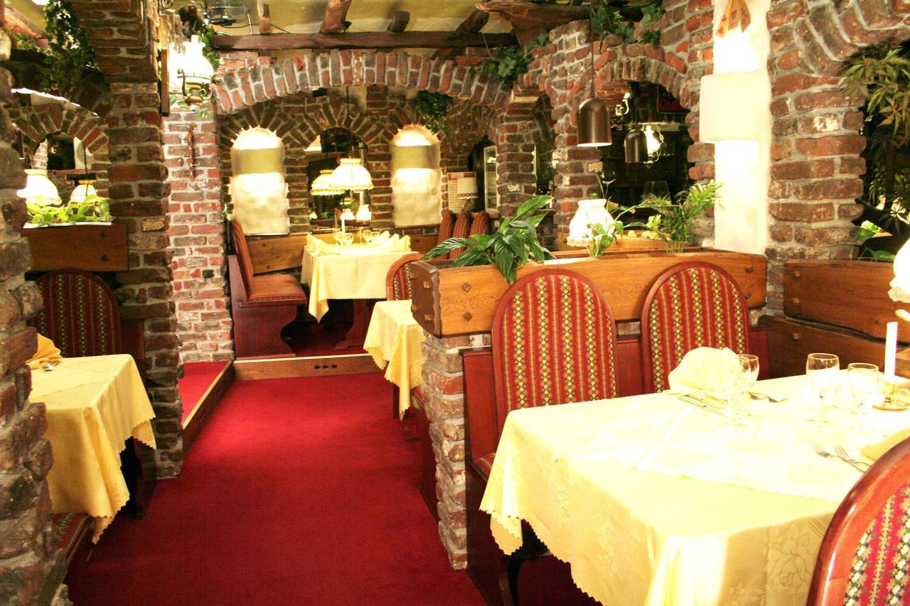 Hotel Restaurant Cristal Винтсенайм Экстерьер фото